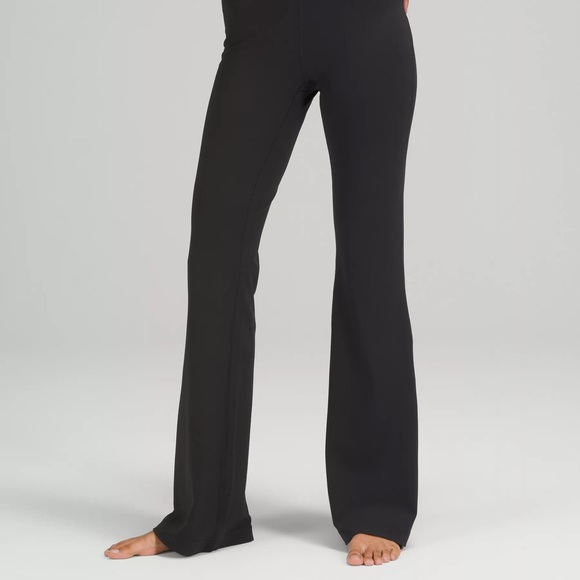Lululemon Groove flared yoga pants size 6 - Picture 2 of 6